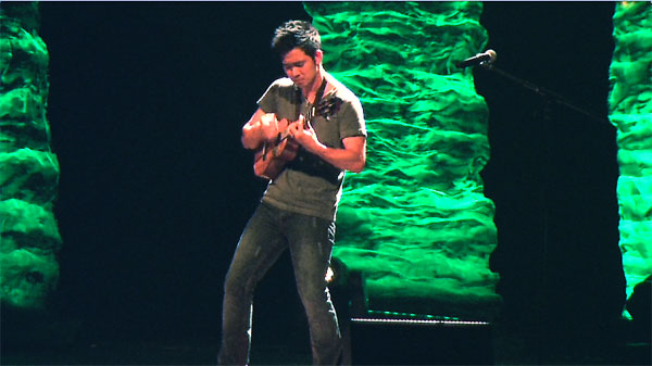 Jake Shimabukuro jams on stage at Laxson Auditorium on Friday.