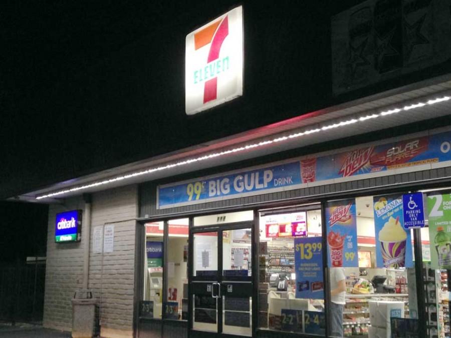 A fight between three people in front of the 7-11 on Main Street turned fatal Sunday morning, leaving one man dead. Photo credit: Christine Lee