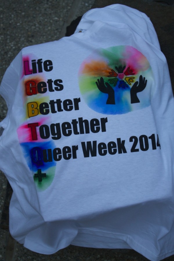 Students were able to tie dye their free Queer Week 2014 tee-shirts.