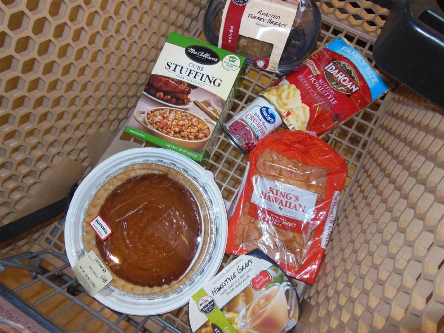 When shopping for a discount Thanksgiving dinner at Safeway, students can use their rewards cards for deals on stuffing and bread rolls. Photo credit: Christina Saschin