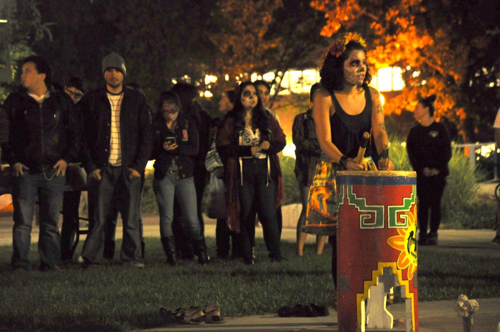 Students gather to celebrate Dia de los Muertos and remember the deceased. Photo credit: Annie Paige