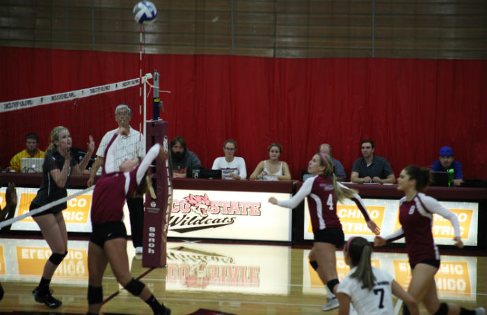 The womens volleyball team opens CCAA play with a three-set sweep against Cal State East Bay. Photo credit: John Domogma