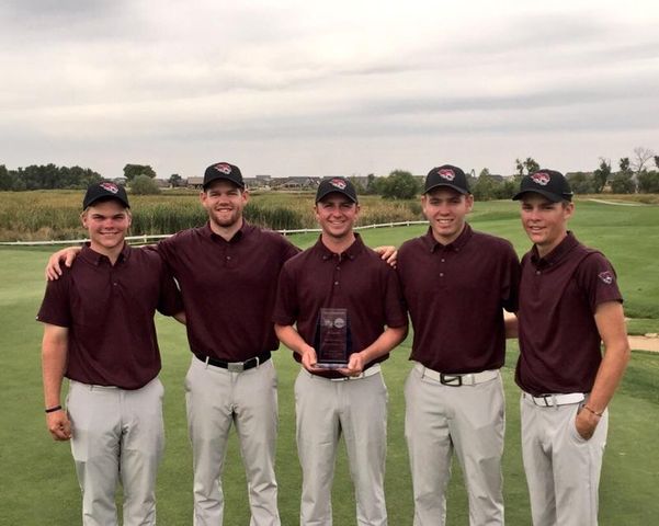 The Chico State mens golf team celebrates after the Cal State San Marcos Invitational. Photo credit: T.L. Brown