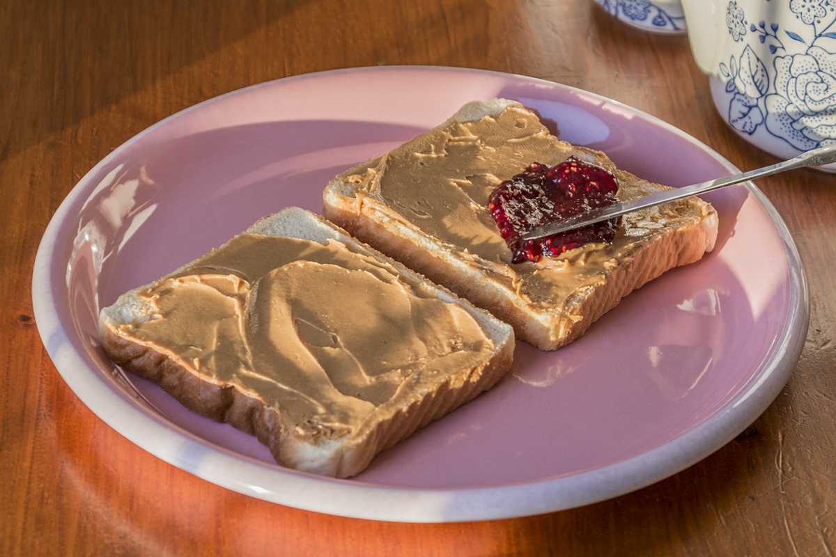 Smuker's jelly on peanut butter. Photo source: Wikipeidia