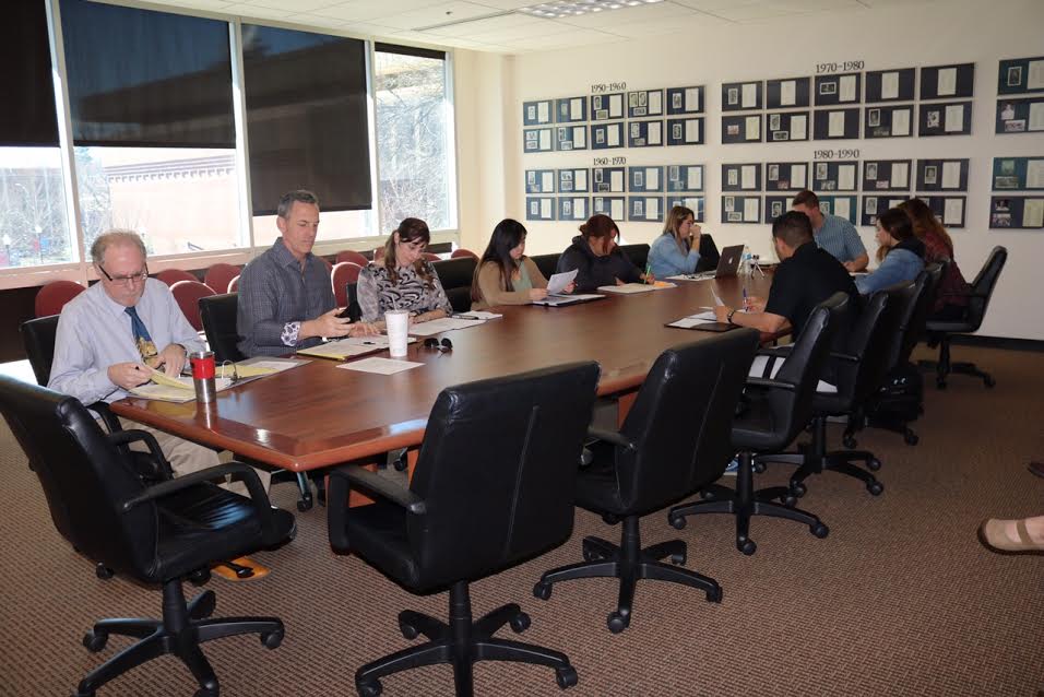 Students and Faculty getting ready for the meeting in BMU 205. Photo credit: Jacqueline Morales