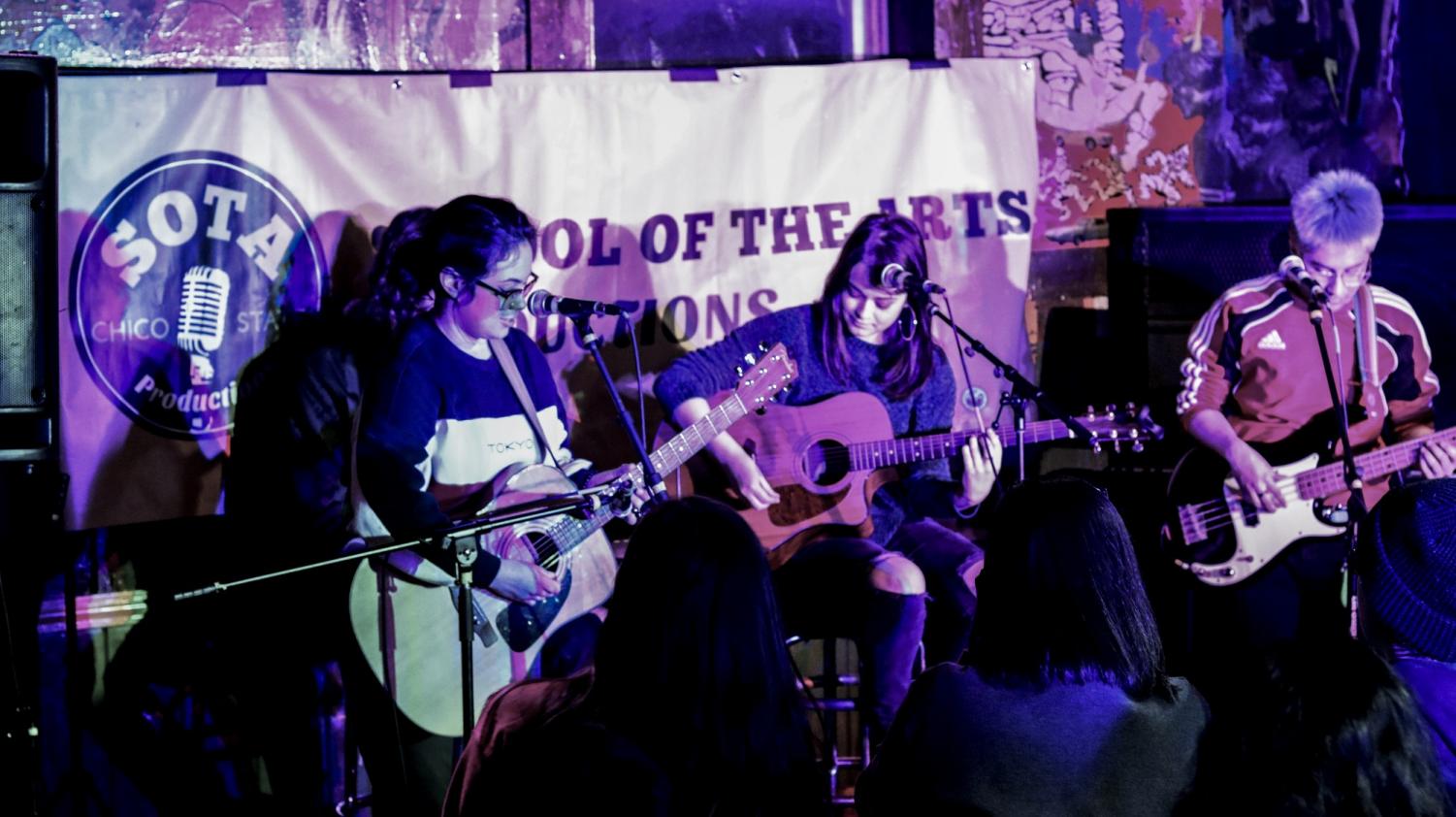 5 Mile Myth Lead guitarist ends their third song of the night with soulful tunes. Photo credit: Melissa Herrera