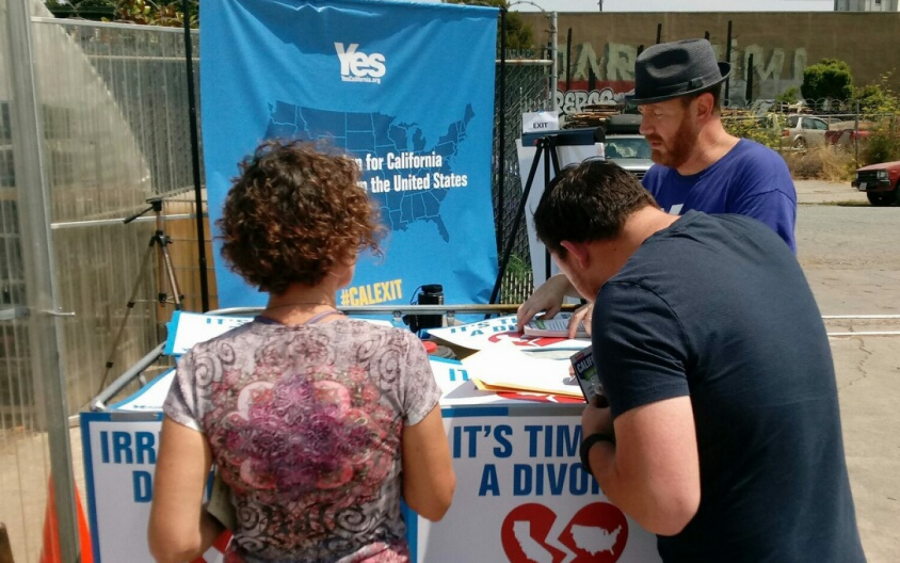 Photo Courtesy of: Yes California. Petitioners getting signatures in favor of Calexit.