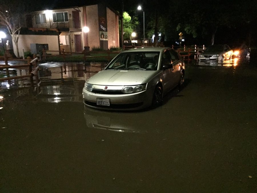 The+cross+section+of+West+Sacramento+and+Mechoopda+Street+was+flooded+about+knee+deep+Tuesday+Photo+credit%3A+Nate+Rettinger