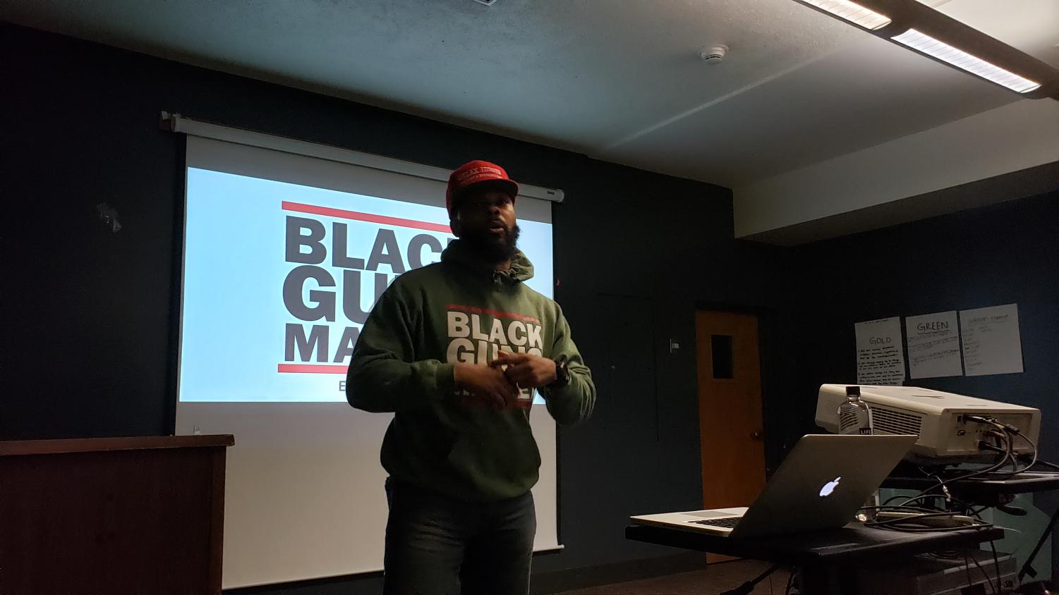 Maj Tourje presenting. Photo credit: Julian Mendoza