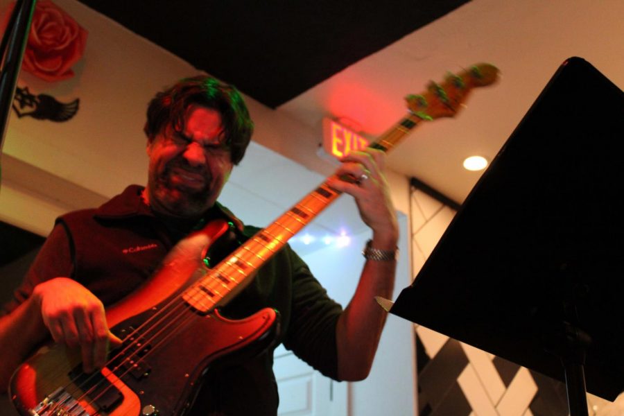 Bassist Jonathan Stonyaoff is the leader of the band. He would be the first to announce the next song title.