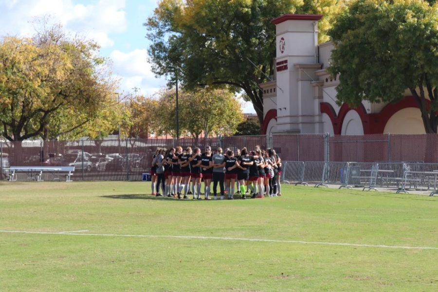 Chico State Womens Soccer team before a game. Photo Credit: Javier Hernandez