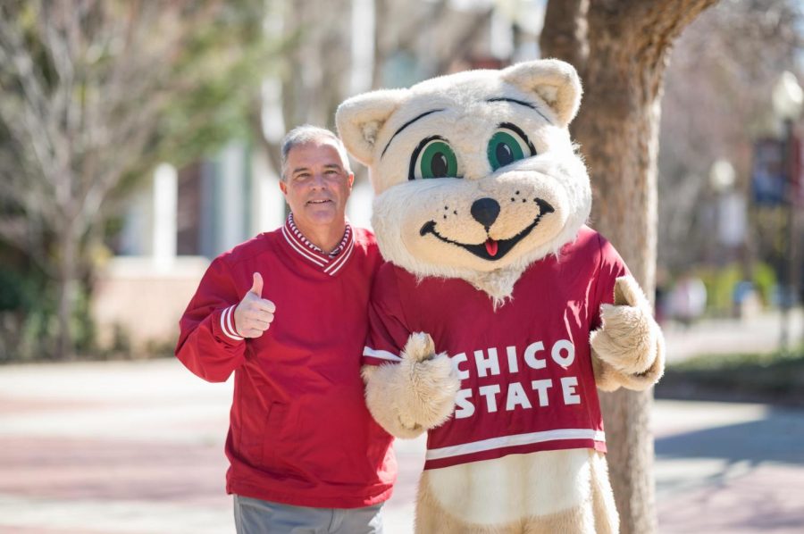 Future+Chico+State+president%2C+Stephen+Perez%2C+poses+with+Willie+the+Wildcat+during+Giving+Day.+Courtesy%3A+Jason+Halley%2FUniversity+Photography