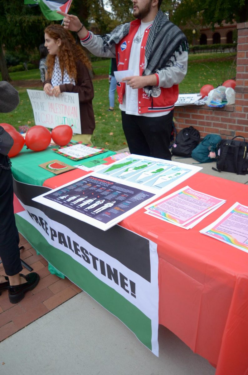 Students table and share the history and current state of Palestine.