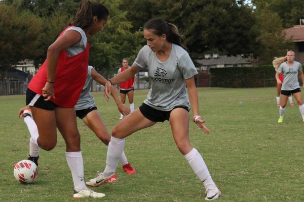 Madison Noll closing in on Natalie Mendoza while working on transition defense in preparation for Jessup University 
Taken Sept. 23
