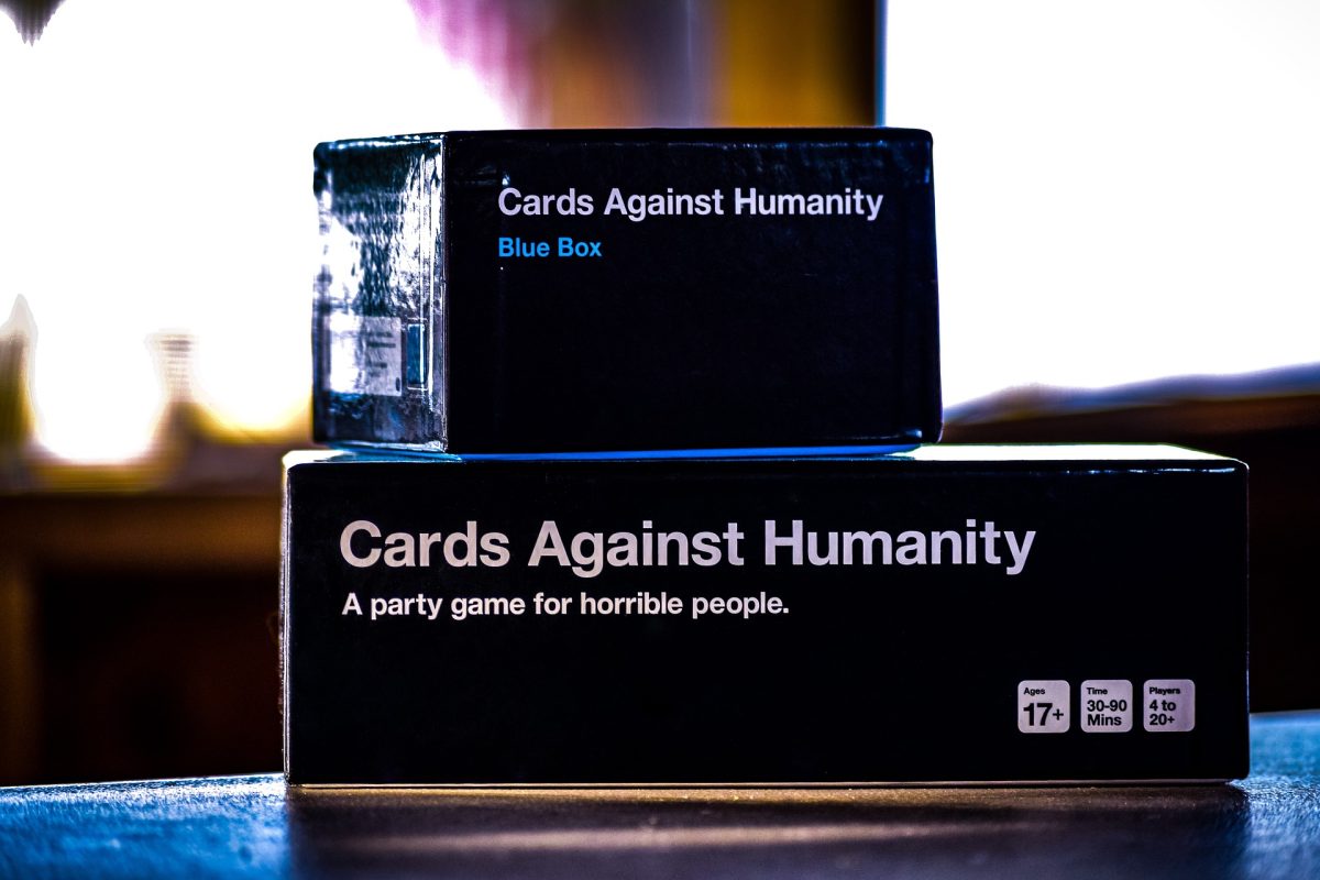 Cards Against Humanity sues Elon Musk for damages related to a plot of land on the Texas border. Photo from Pixabay