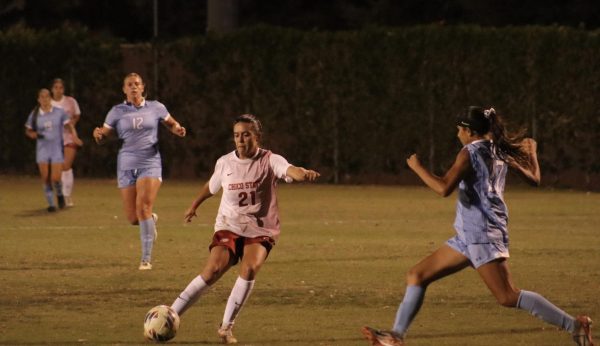 Chico State Wildcats’ #21 Avery Pieri attempts a shot on goal in a game against Sonoma State Thursday, Oct. 17 at Chico State. Photo taken by Trevor Lee.
